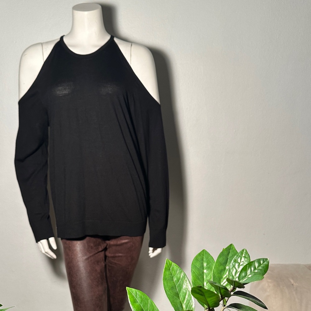 Theory Women's  Black Toleema R Refine Cold Shoulder Crew Neck Sweater